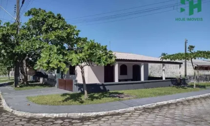 Casa com 3 quartos para alugar na Avenida Ipanema, 200, Shangri-lá, Pontal do Paraná