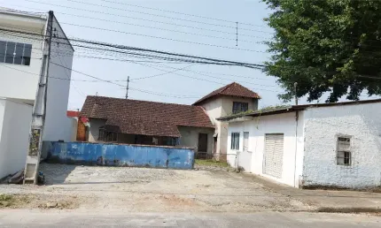 Casa com 4 quartos à venda na Rua Rocha Pombo, 834, Iririú, Joinville