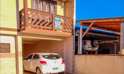 SOBRADO A VENDA COM 154,00m² DE LAJE, COM 4 DORMITÓRIOS 3 BANHEIROS