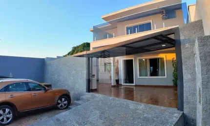 Casa 3 Quartos - Alto Padrão -  Setor Habitacional Arniqueira