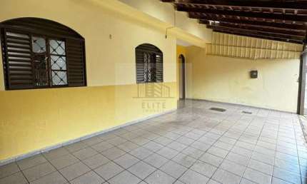 Casa com 3 quartos à venda no Candangolândia, Brasília 