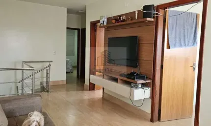 Casa Sobrado - 5 Quartos - Ac. Financiamento - Samambaia