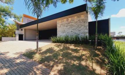 Casa em condomínio fechado com 4 quartos à venda na Avenida Mário Ranieri, 4-195, Jardim Shangri-Lá, Bauru