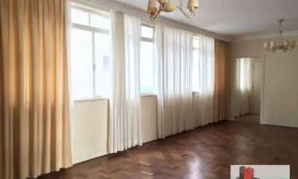 Apartamento à venda com 3 quartos e 1 vaga em Higienópolis-SP