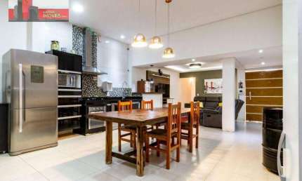 Sobrado R. Dr. Azor Montenegro, 308 - Vila Mangalot, 4 dorms, quintal, 150m²