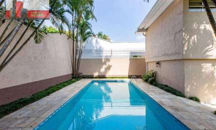 Casa com 3 quartos, 388m², R. Duarte Monis Barreto, 210 - Santo Amaro, 5 vagas