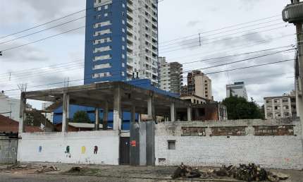 Terreno à venda na Rua Ernesto Alves, 1001, São Pelegrino, Caxias do Sul
