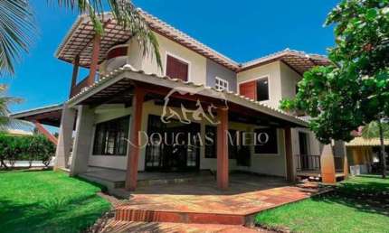 Casa Duplex  / Cond Camurupim / Na beira da Praia . .