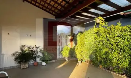 Casa de Condomínio Para Vender com 3 quartos 1 suítes no bairro Aruana em Aracaju / Condomínio Santa Felicidade.