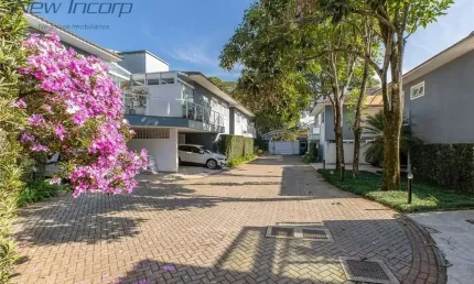 Casa em condomínio fechado com 4 quartos à venda na Rua São Benedito, 1108, Chácara Gaivotas, São Paulo por R$ 2.995.000