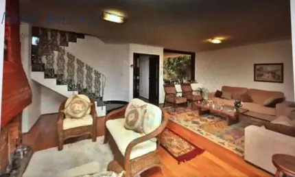Casa com 3 quartos à venda na Rua Doutor José Maria Whitaker, 176, Morumbi, São Paulo por R$ 3.199.000