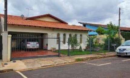 Casa com 4 quartos à venda, 229 m² por R$ 890.000 - Lago Parque - Londrina/PR