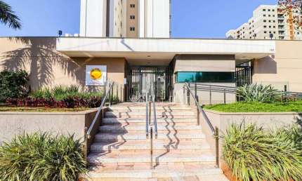 Apartamento com 2 quartos para alugar, 71 m² por R$ 3.300/mês - Aurora - Londrina/PR