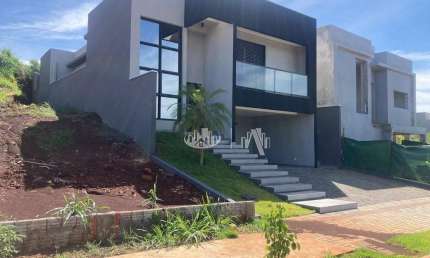 Casa com 3 quartos à venda, 149 m² por R$ 1.350.000 - Condomínio Parque Tauá - Araguarí - Londrina/PR