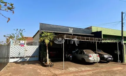 Barracão à venda, 110 m² de área útil, Com casa nos fundos - Monte Carlo - Zona Leste de Londrina/PR