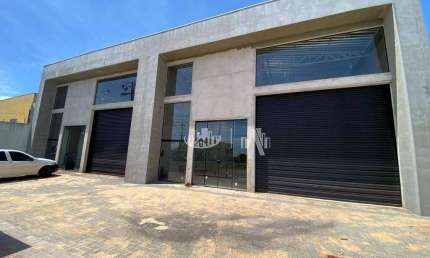 Barracão para alugar, 260 m² por R$ 6.900/mês - Aragarça - Zona Leste de Londrina/PR