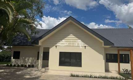 Casa com 4 quartos para alugar, 290 m² por R$ 19.410/mês - Recanto do Salto - Zona Sul de Londrina/PR