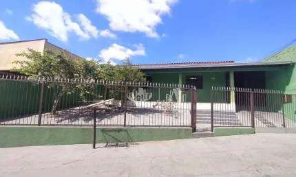 Casa com 2 quartos à venda, 200 m² por R$ 650.000 - Carnascialli - Zona Norte de Londrina/PR