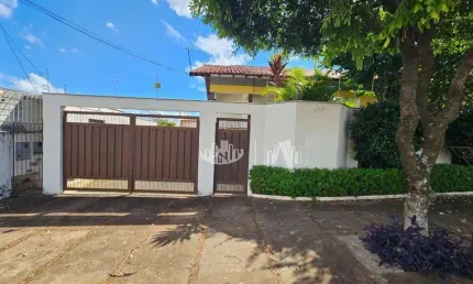 Casa com 3 quartos à venda, 345 m² por R$ 1.250.000 - Vila Brasil - Londrina/PR