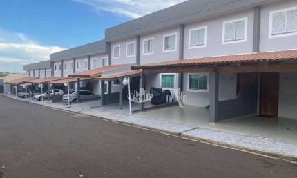 Casa com 3 quartos  para alugar, 140 m² por R$ 2.270/mês - Zona Norte de Santiago II - Londrina/PR