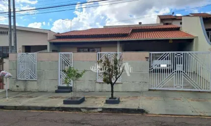 Casa com 3 quartos à venda, 205 m² por R$ 785.000 - Santa Mônica - Zona Norte de Londrina/PR