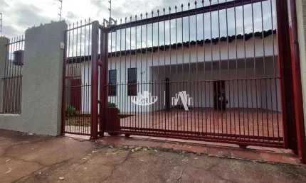 Casa com 3 quartos à venda, 166 m² por R$ 450.000 - Leonor - Zona Leste de Londrina/PR