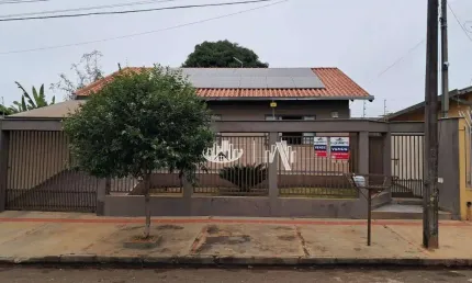 Casa com 3 quartos à venda, 150 m² por R$ 490.000 - Parque das Indústrias - Londrina/PR