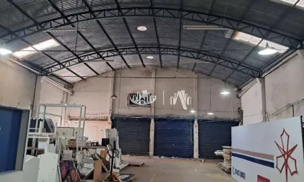 Barracão para alugar, 893 m² por R$ 12.000,00/mês - Centro - Londrina/PR