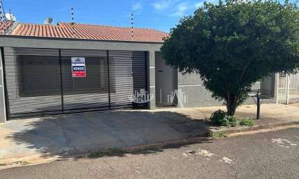 Casa com 3 dormitórios, 140 m² - venda por R$ 675.000,00 ou aluguel por R$ 3.000,00/mês - Santa Mônica - Londrina/PR