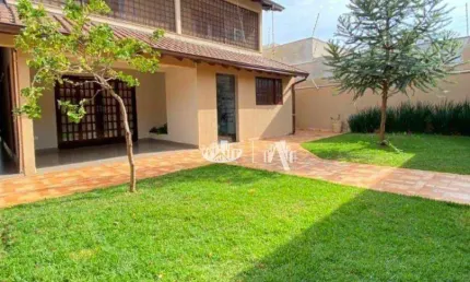 Casa com 4 quartos à venda, 350 m² por R$ 890.000 - San Fernando - Londrina/PR
