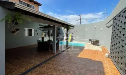 Casa à venda, 320 m² por R$ 680.000,00 - Conjunto Habitacional Maria Cecília Serrano de Oliveira - Londrina/PR