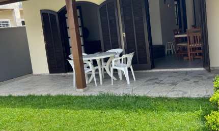 Casa com 3 quartos para alugar na Avenida Marechal Deodoro, 505, Brejatuba, Guaratuba
