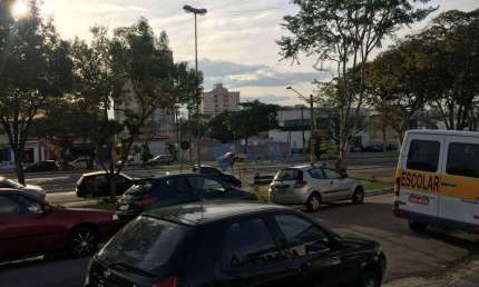 Terreno, 600 m² - venda por R$ 2.200.000,00 ou aluguel por R$ 12.370,00/mês - Jardim América - São José dos Campos/SP