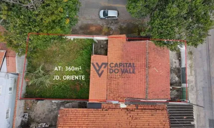 Casa com 3 dormitórios à venda, AT: 360m² por R$ 650.000 - Jardim Oriente - São José dos Campos/SP
