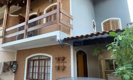 Sobrado com 3 dormitórios para alugar, 100 m² por R$ 3.000/mês - Santana - São José dos Campos/SP