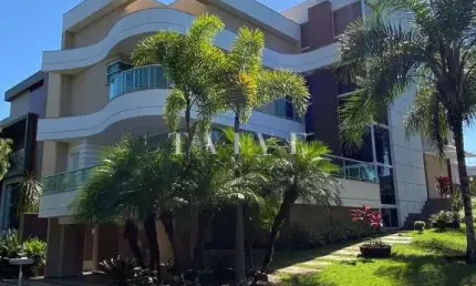 Triplex de luxo 500m2/4 suítes no Cond. Alphaville II/closet/churrasqueira /piscina, ar condicionad