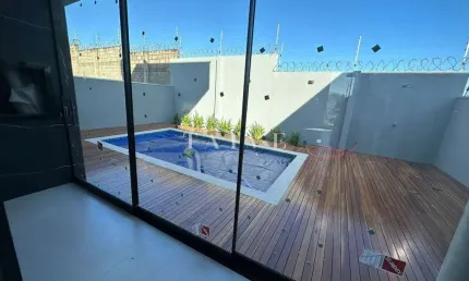 Sobrado 175m2/ 3 quartos ( sendo 1 suíte )2 vagas, com Piscina em Condomínio Fechado Parque Tauá -
