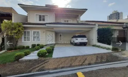 Sobrado a venda, Cond. Village Pinheiro, 246 m² úteis, 3 quartos sendo 1 suite master, 4 vagas- Por