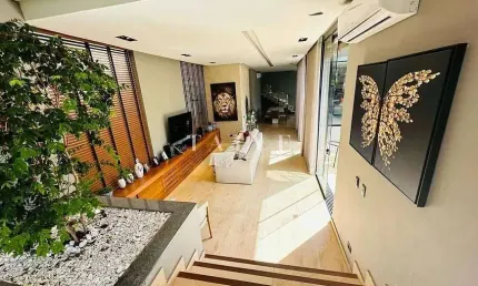 Casa em condominio 300m²/ 3 suítes/ 4 vagas/ piscina no ROYAL FOREST - Londrina Pr