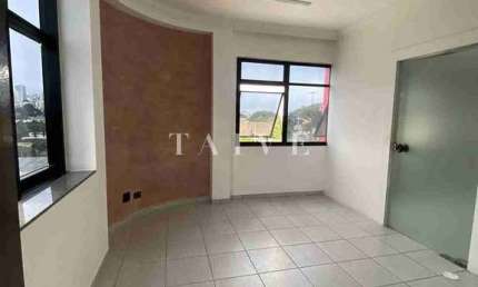 Sala comercial para venda e locação, PR, água e luz incluso no condomínio. esquina com JK e Santos