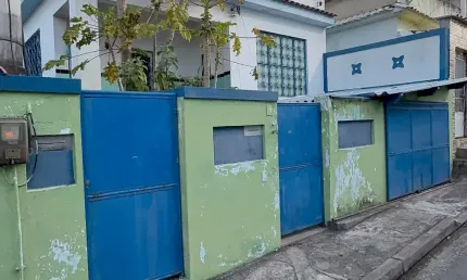 Linda casa e muito bem construída  no bairro vilar carioca
