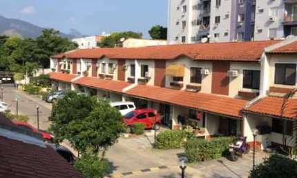 Casa em condomínio fechado com 3 quartos à venda na Rua Edgard Werneck, Freguesia (Jacarepaguá), Rio de Janeiro, 90 m2 por R$ 450.000