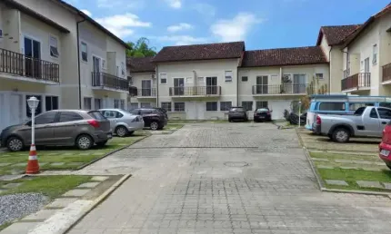 Casa em condomínio fechado com 3 quartos à venda na Estrada dos Bandeirantes, Vargem Pequena, Rio de Janeiro, 93 m2 por R$ 418.000