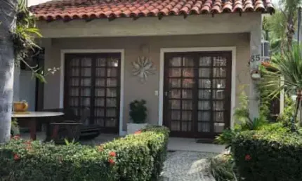 Casa em condomínio fechado com 3 quartos à venda na Estrada dos Bandeirantes, Vargem Pequena, Rio de Janeiro, 133 m2 por R$ 920.000