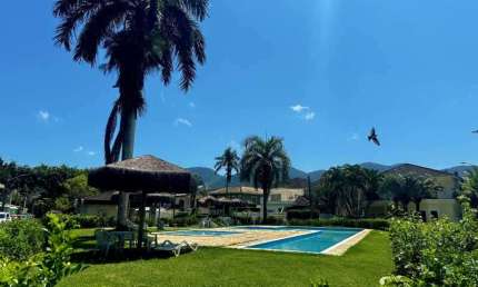 Casa em condomínio fechado com 3 quartos à venda na Caminho da Cascatinha, Vargem Grande, Rio de Janeiro, 150 m2 por R$ 495.000