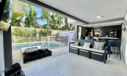 Casa em condomínio fechado com 5 quartos à venda na Estrada Vereador Alceu de Carvalho, Vargem Grande, Rio de Janeiro, 370 m2 por R$ 3.499.900