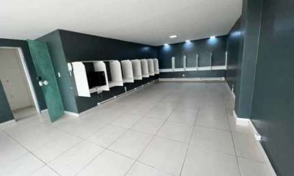 Sala comercial à venda na Estrada dos Bandeirantes, Curicica, Rio de Janeiro, 42 m2 por R$ 1.400
