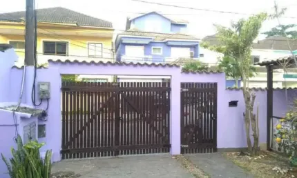 Casa em condomínio fechado com 3 quartos à venda na Estrada dos Bandeirantes, Vargem Pequena, Rio de Janeiro, 199 m2 por R$ 585.000
