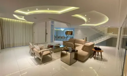 Residencial Itapuã, 1472m², 5 Suítes, Armários, 4 Vagas
