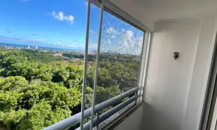 Lindo apto Vista Mar - Colina de Piatã, 2 Quartos, Nascente, Armários